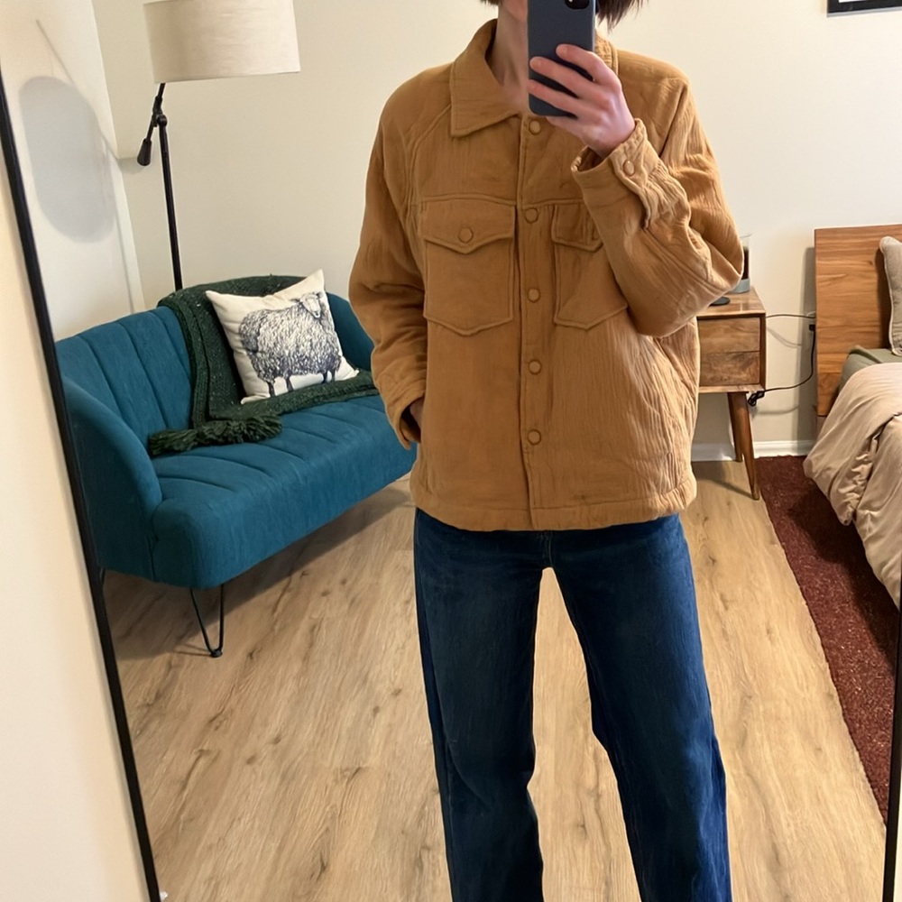 Bucketlist Quilted Jacket In Camel